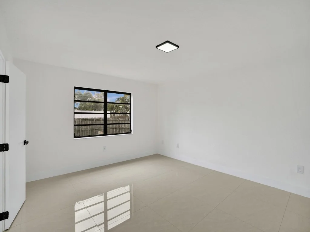 Photo of 200 SE 7th Street