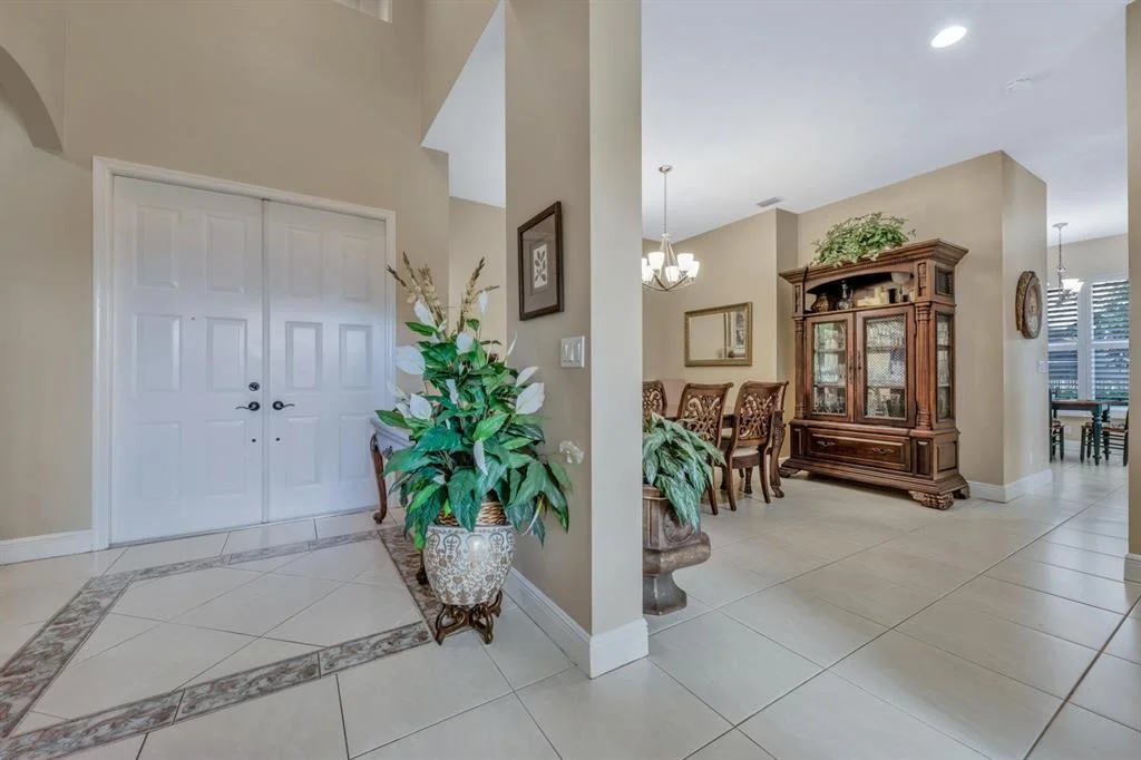 Photo of 247 Spoonbill Lane S