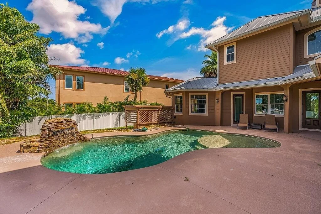 Photo of 7777 Grand Oak Circle