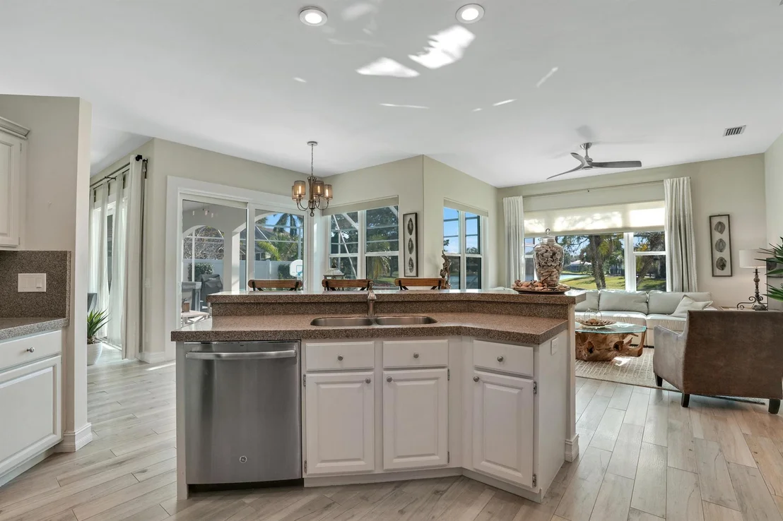 Photo of 6193 Winding Lake Drive