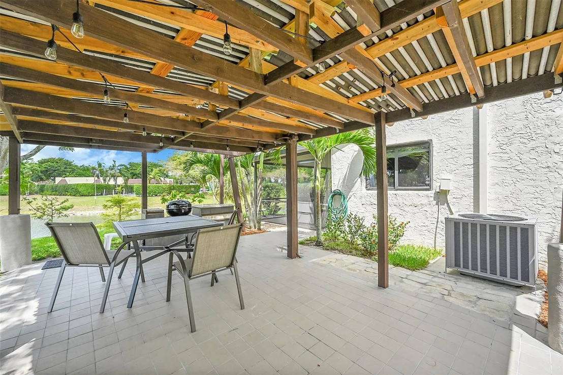 Photo of 8618 Jared Way