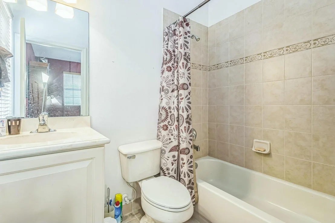 Photo of 694 Cresta Circle
