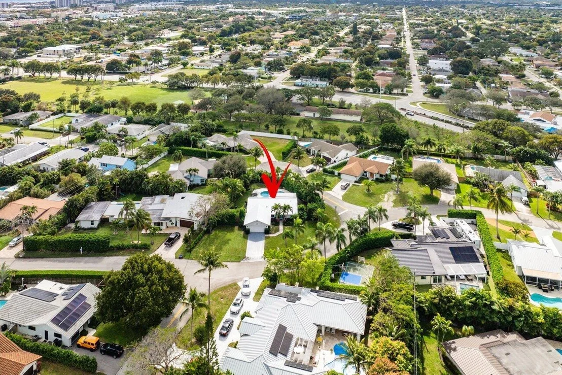 Photo of 415 Enfield Road