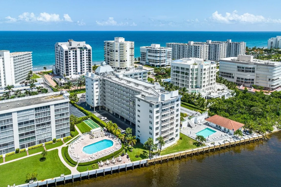 Photo of Unit 409 at 3114 S Ocean Boulevard