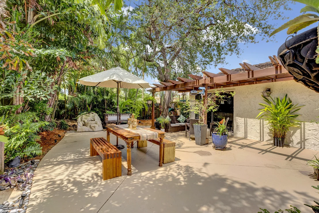 Photo of 6366 Pond Apple Road