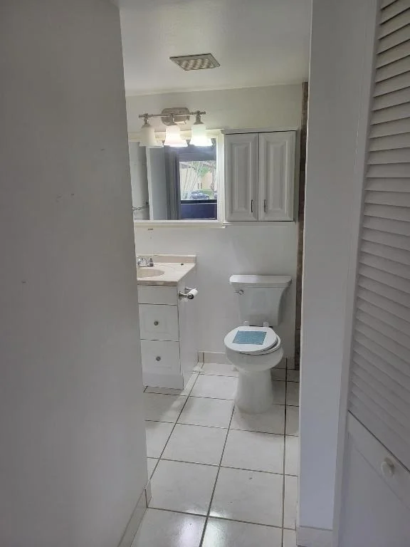 Photo of Unit B2 at 325 Knotty Pine Circle