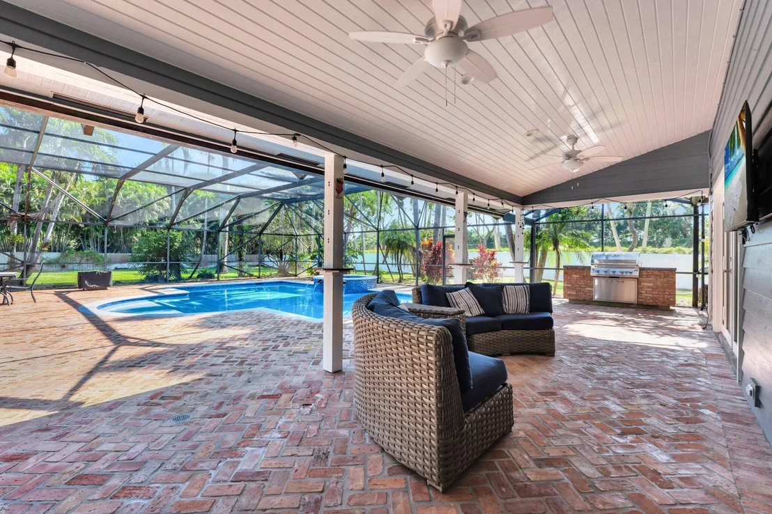 Photo of 12750 Oak Arbor Drive