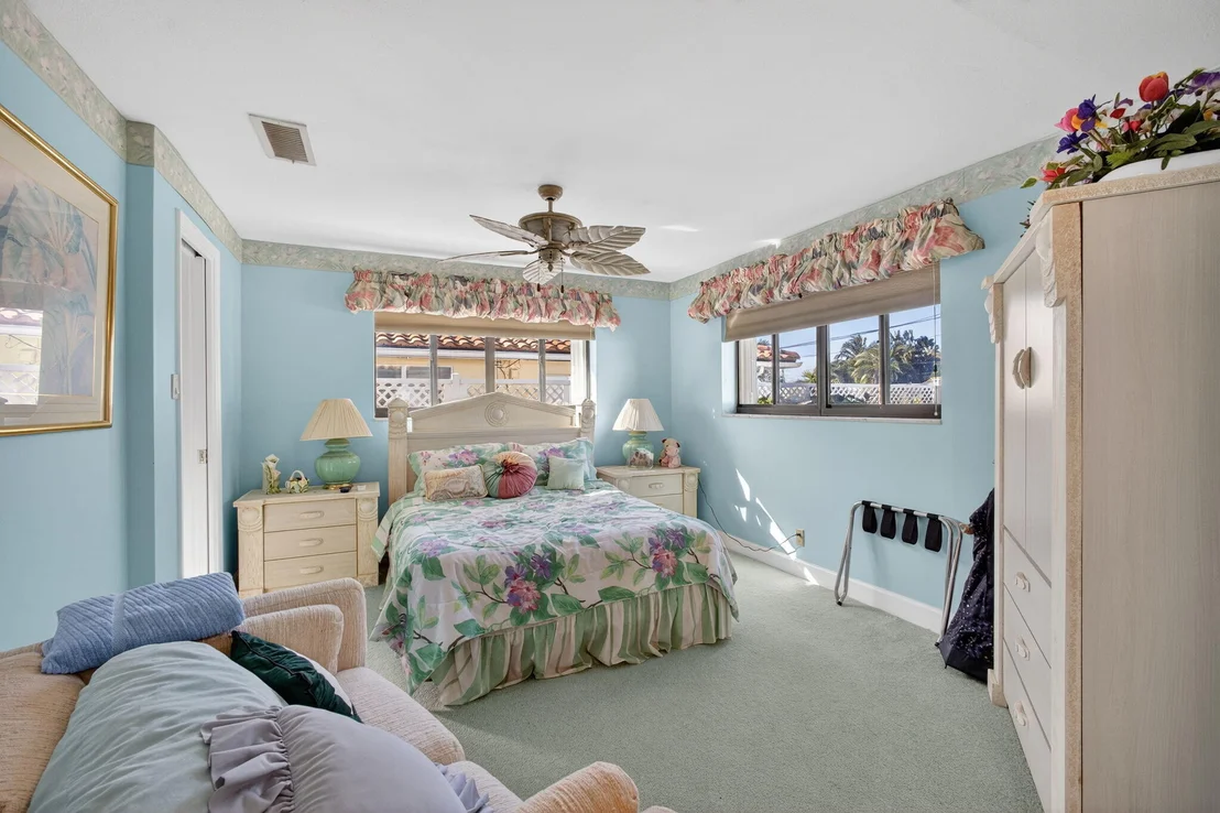 Photo of 752 Lagoon Drive