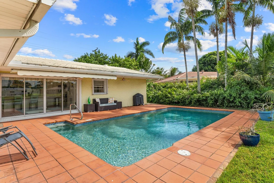 Photo of 8415 Pine Tree Lane