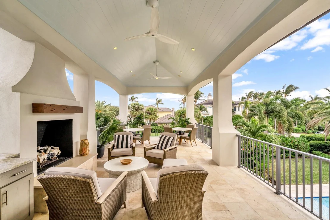 Photo of 195 Ocean Way