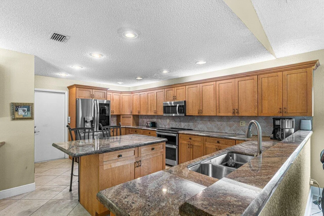 Photo of 22075 Flower Drive