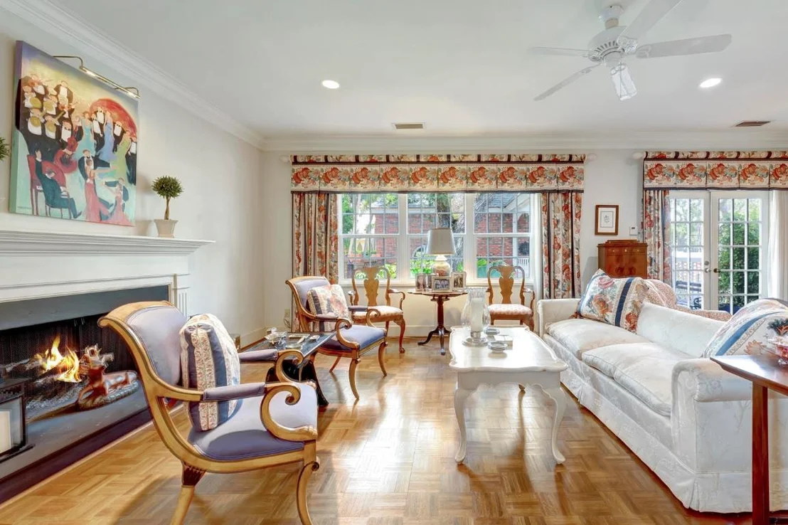 Photo of 645 Riomar Drive