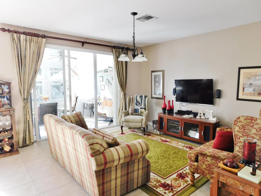 Photo of 5980 Azalea Cir