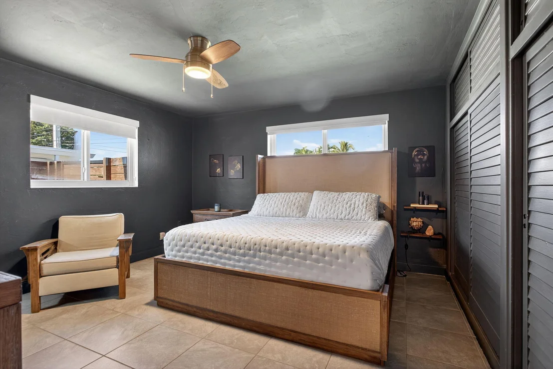 Photo of 1530 W River Drive