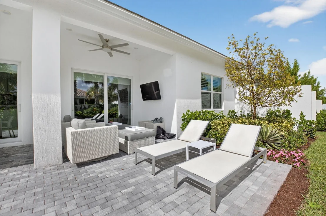 Photo of 381 Zelda Lane