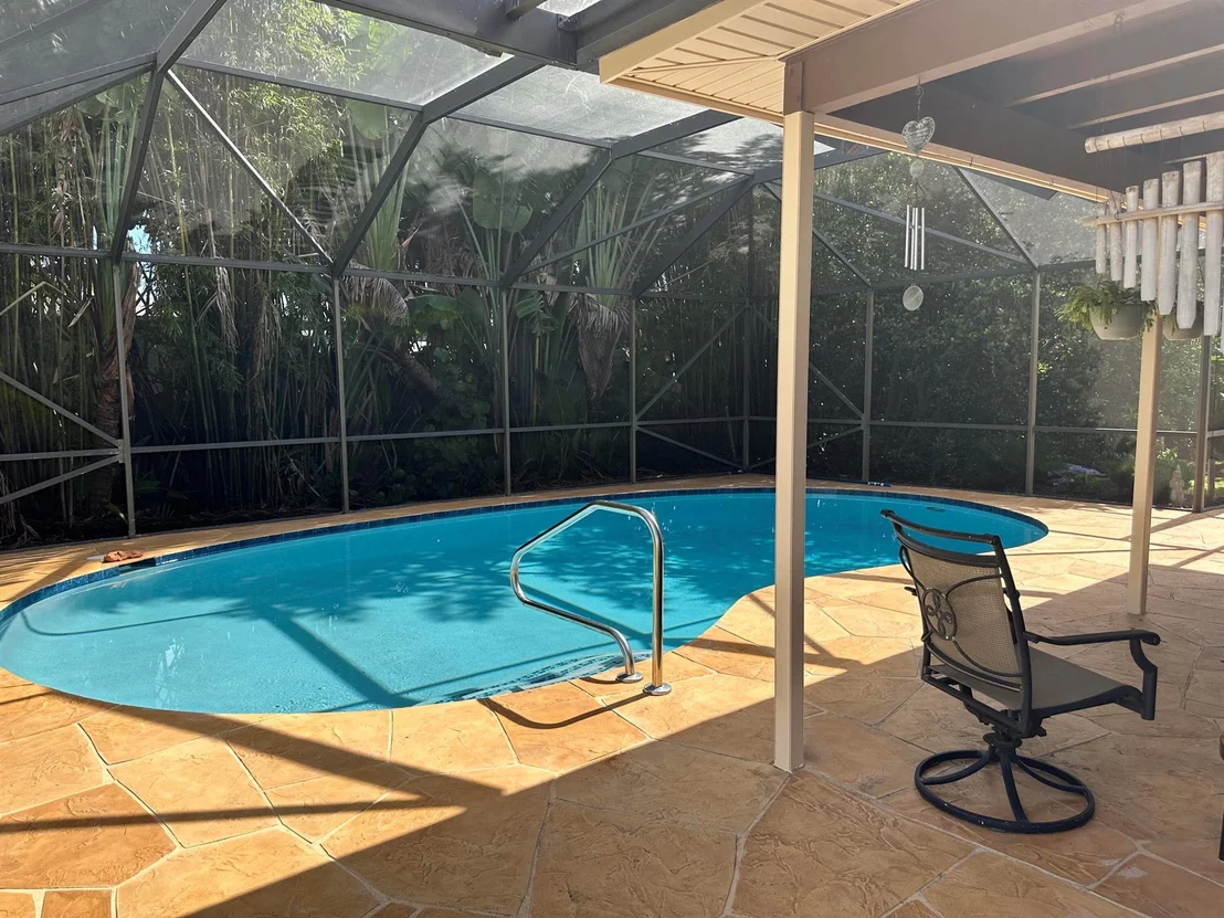 Photo of 44 W Cypress Road