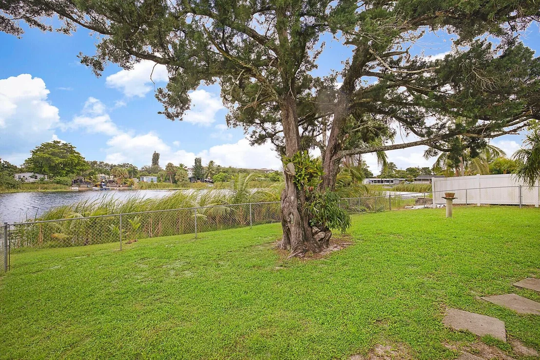 Photo of 4222 Hibiscus Circle