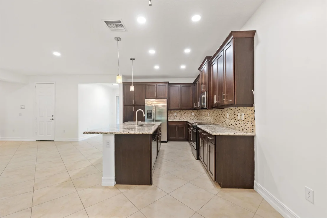 Photo of 13739 Moss Agate Avenue