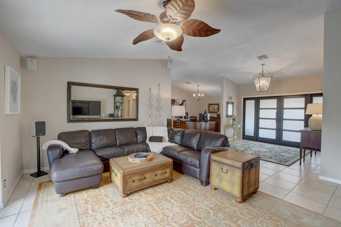 Photo of 800 Walnut Terrace