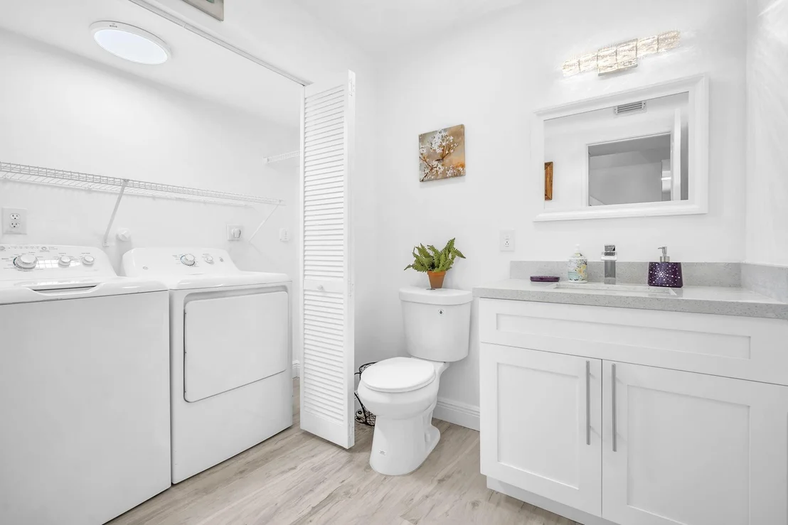 Photo of Unit 21C at 1420 Ocean Way