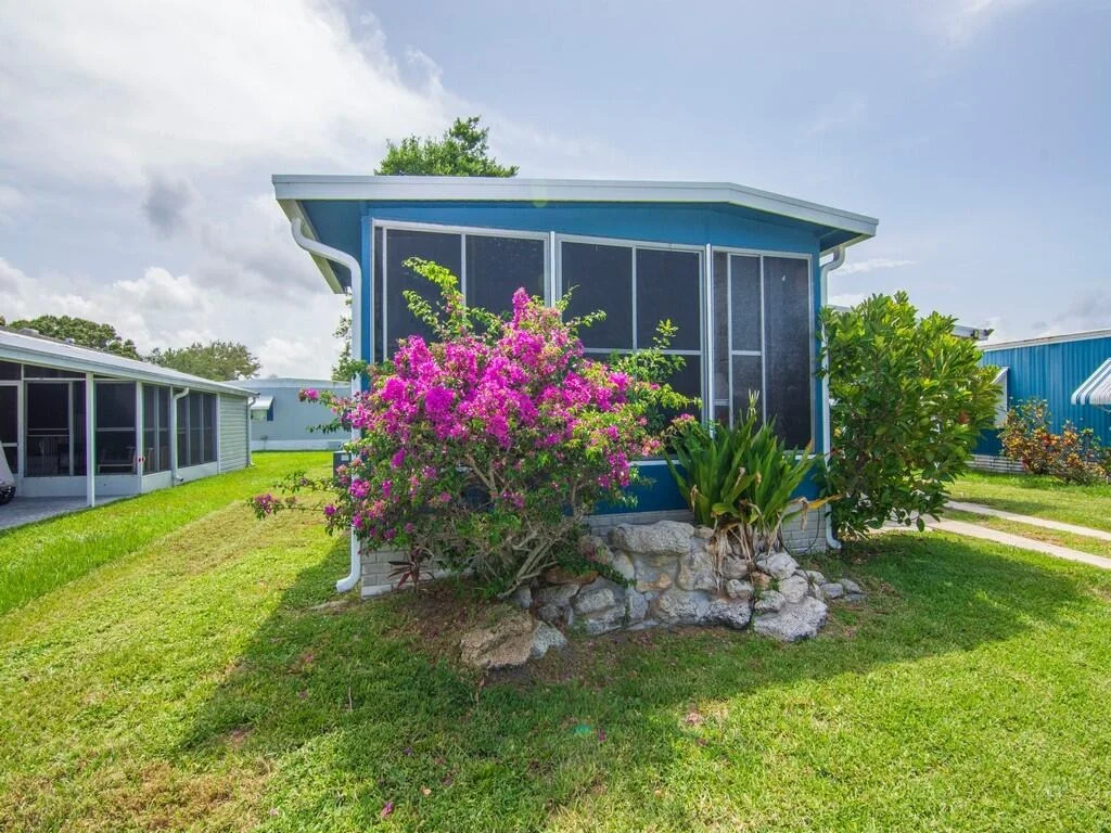 Photo of 1033 Oriole Circle