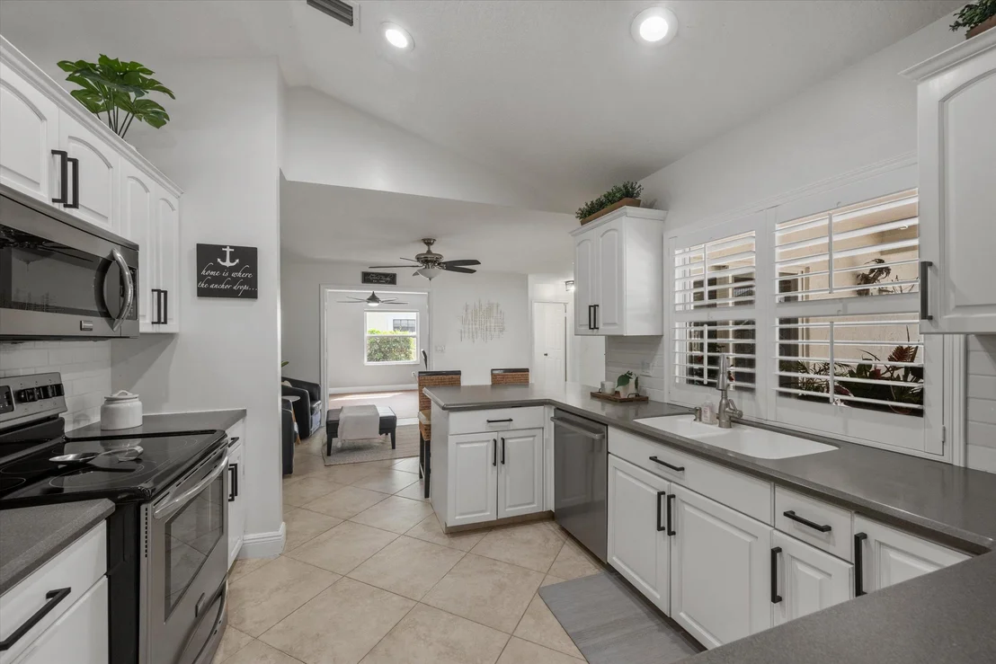 Photo of 13813 Geranium Place