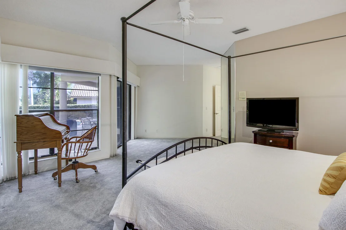 Photo of 7770 La Corniche Circle