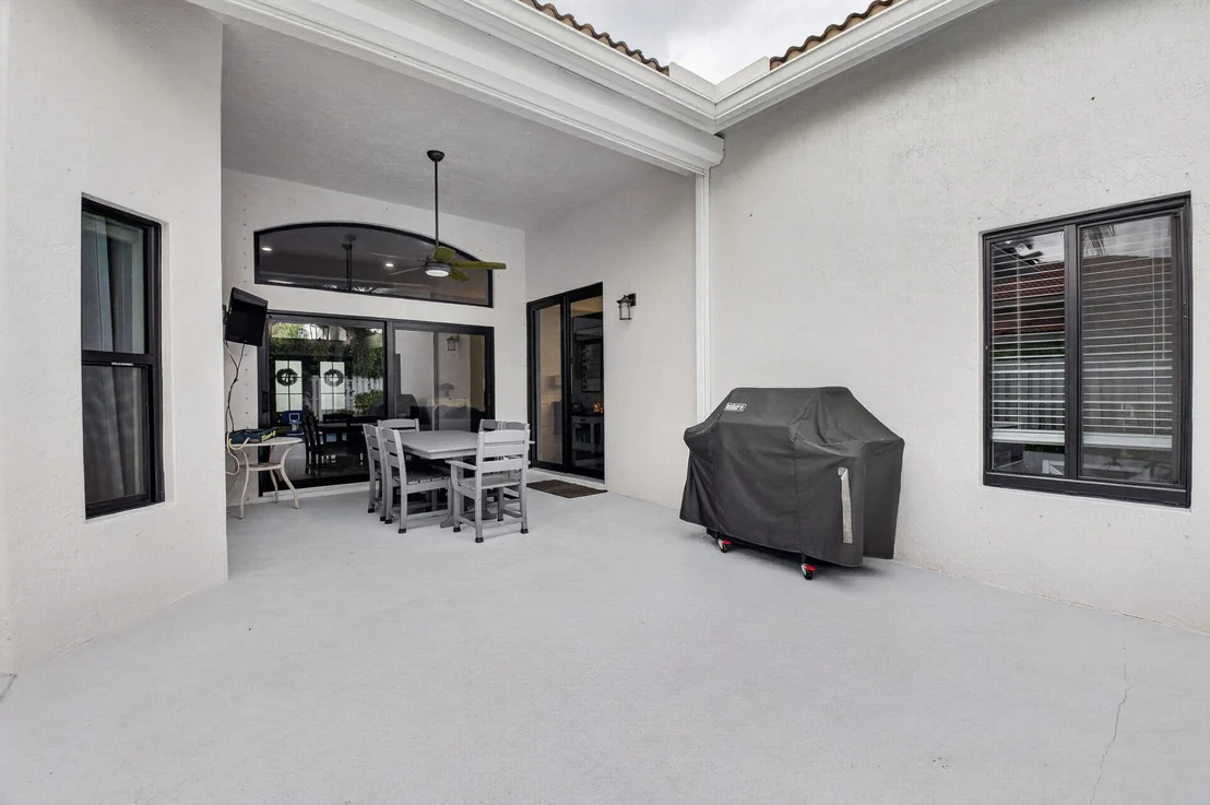 Photo of 6133 Indian Forest Circle