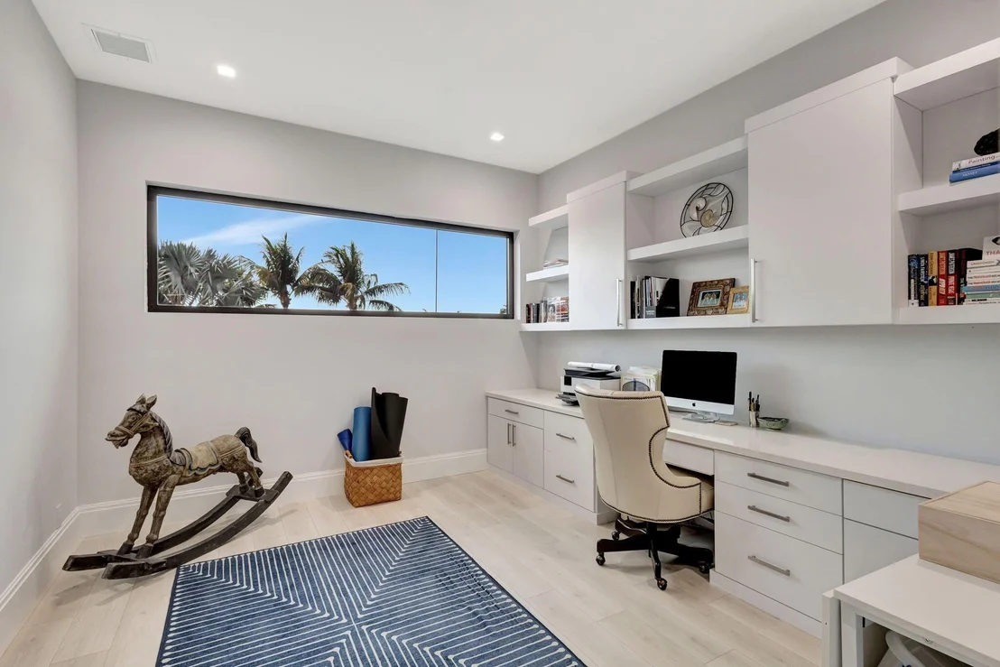 Photo of 820 Floret Drive