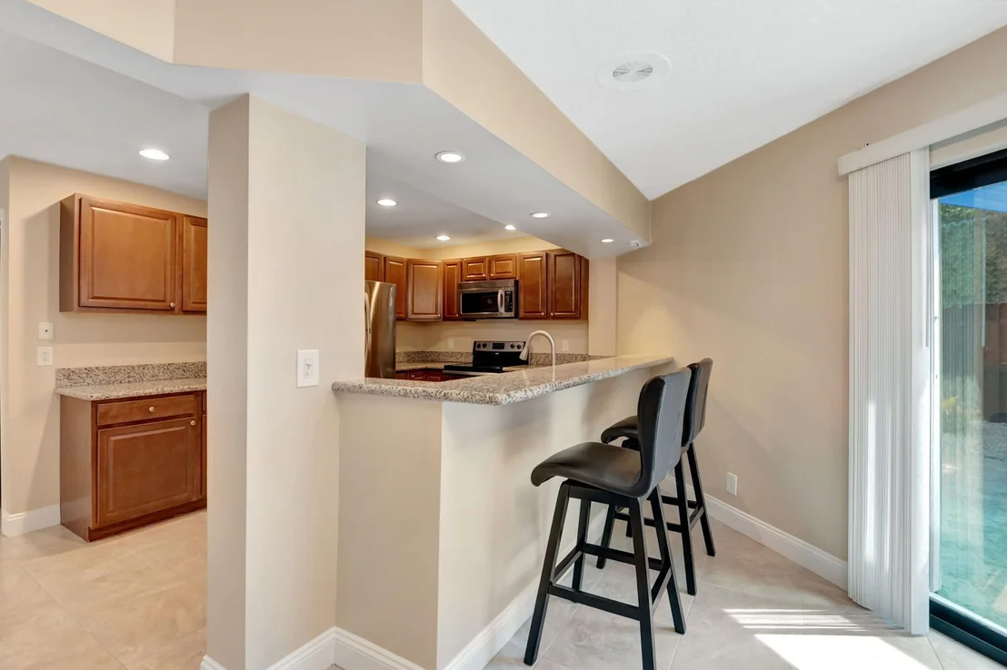 Photo of 737 NW 3rd Avenue