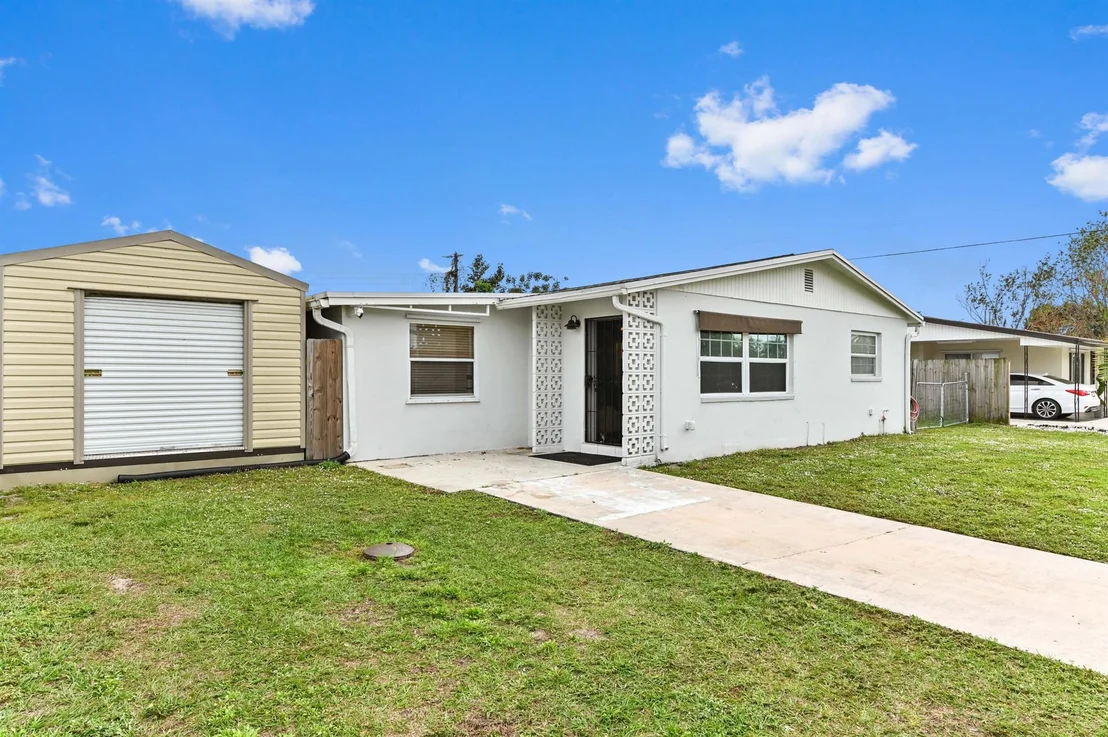 Photo of 436 Gulfstream Road