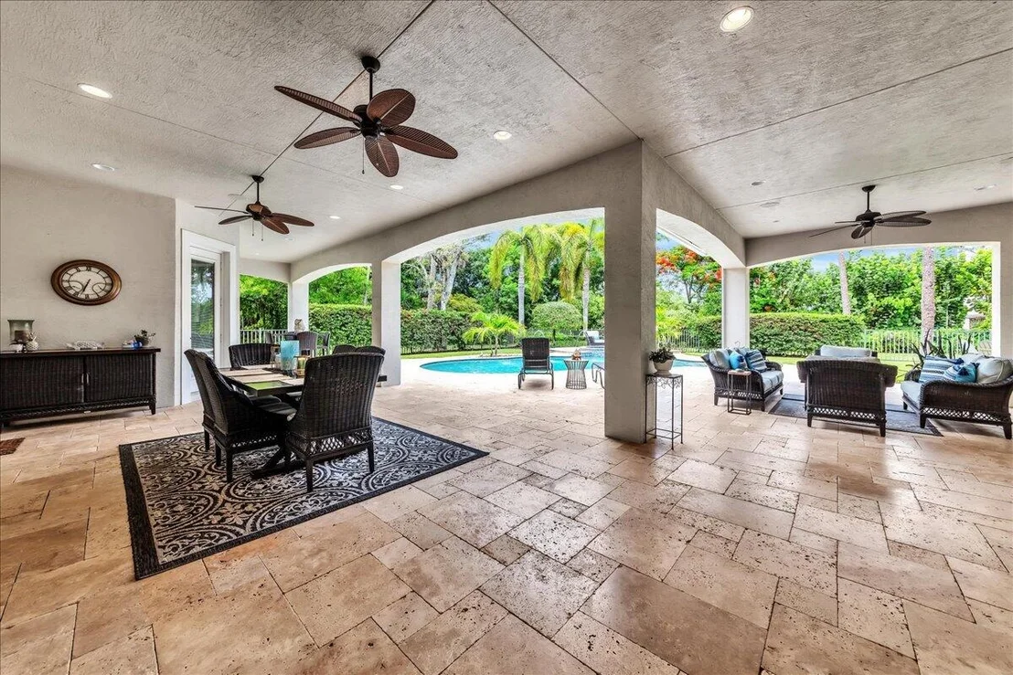 Photo of 378 Squire Drive