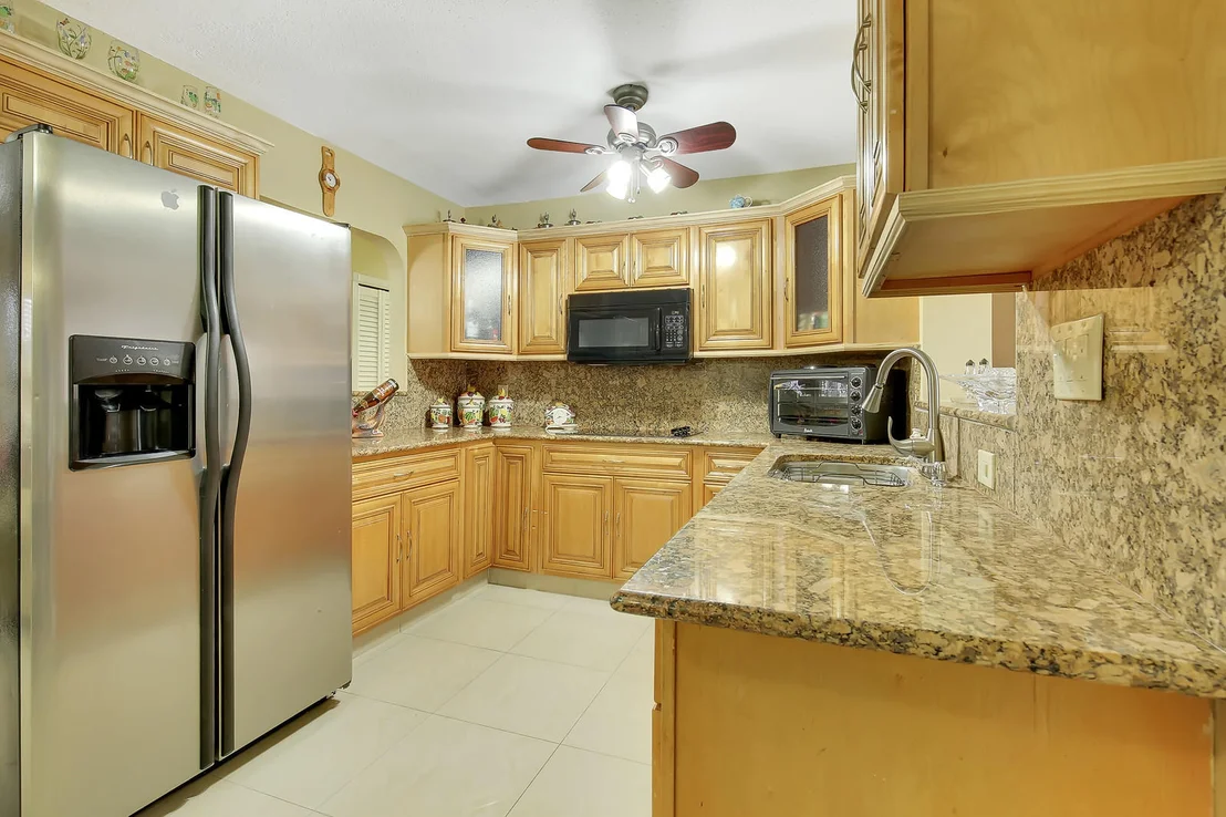 Photo of 2537 Cedarcrest Road