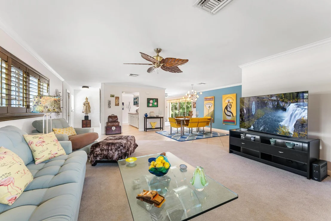 Photo of 8415 Pine Tree Lane