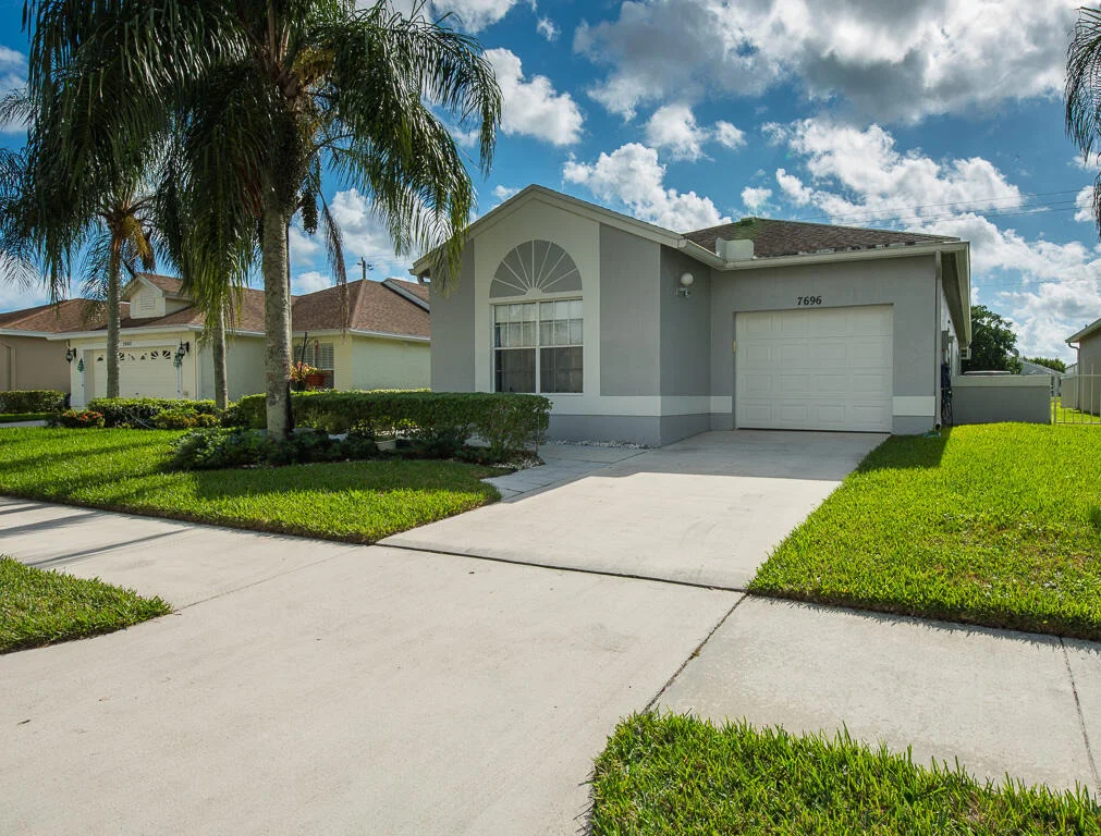Photo of 7696 Mansfield Holw Road