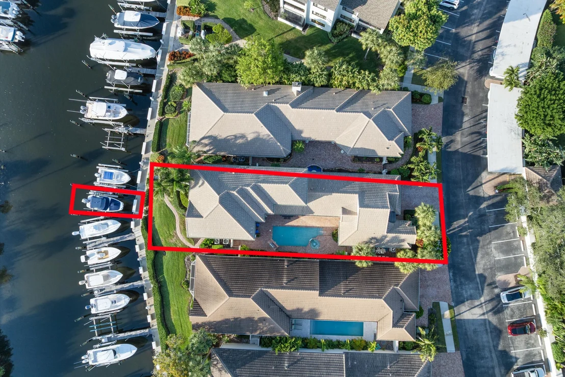 Photo of 602 Oak Harbour Drive