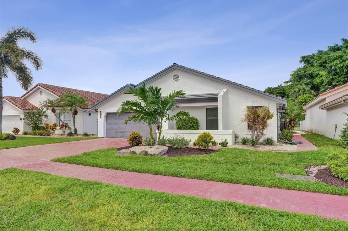 Photo of 10359 Sunset Bend Drive