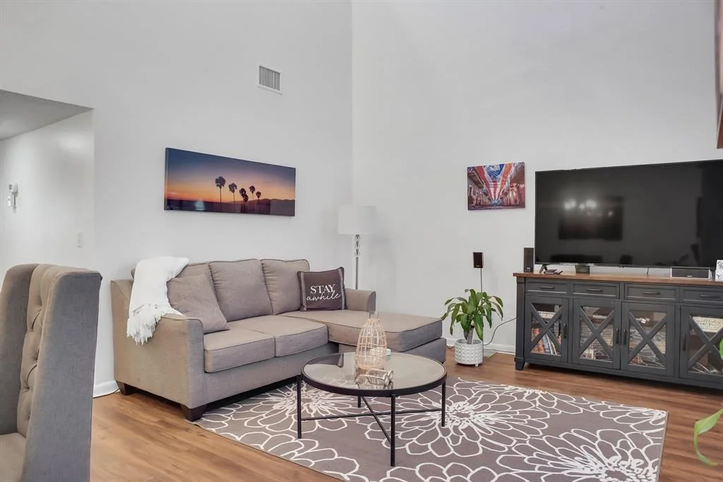 Photo of Unit C at 5021 Nesting Way