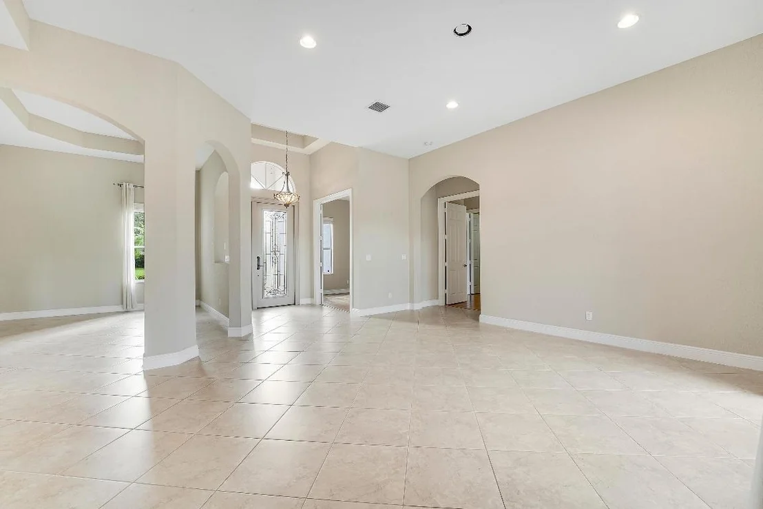 Photo of 243 SE Ethan Terrace