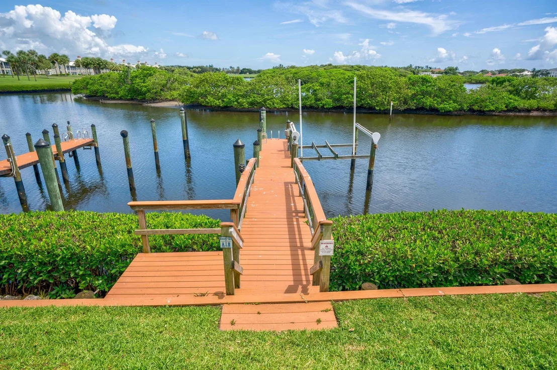 Photo of 260 Eagle Drive