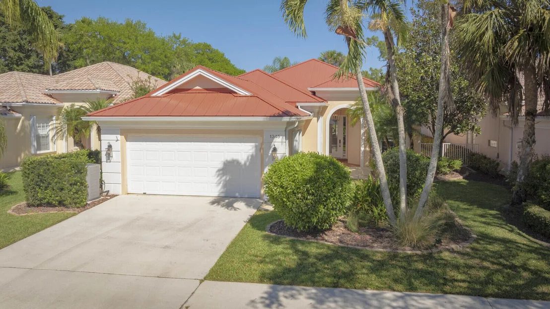 Photo of 1345 SW Eagleglen Place