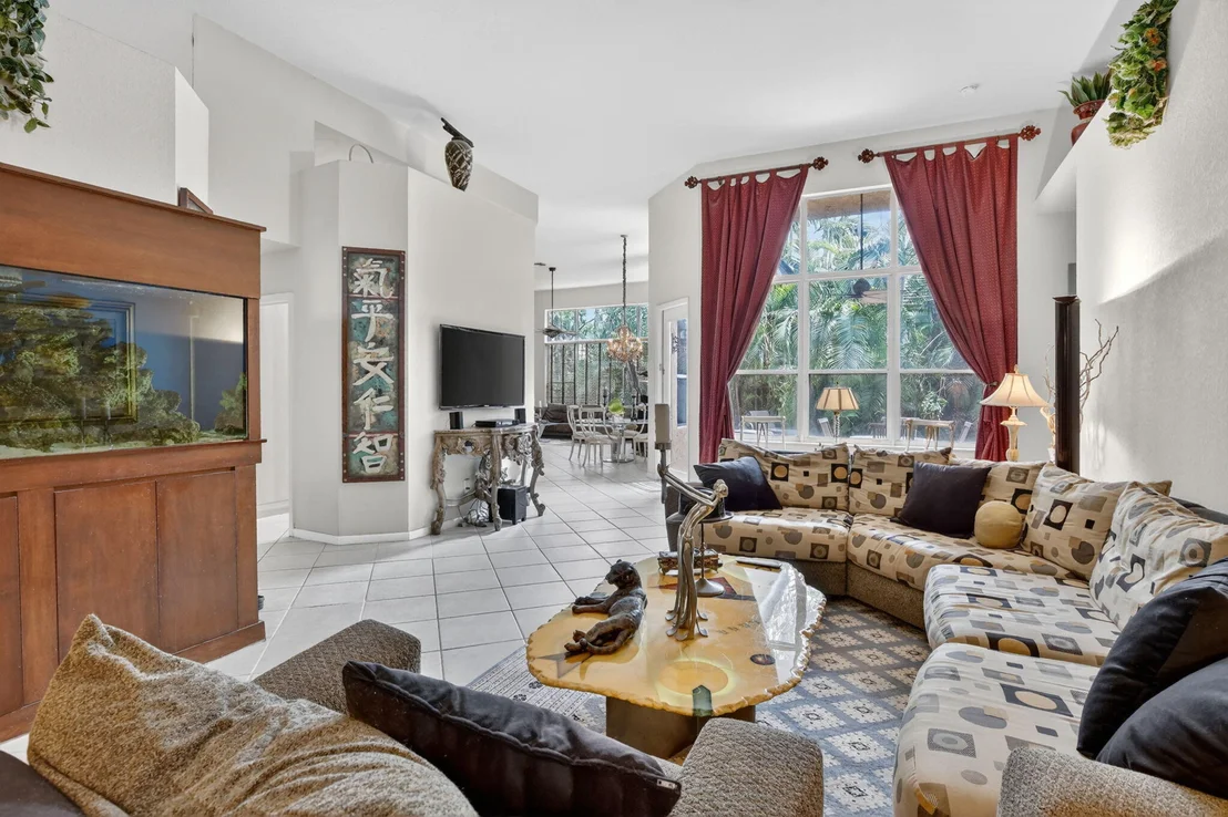 Photo of 8106 N Savannah Circle