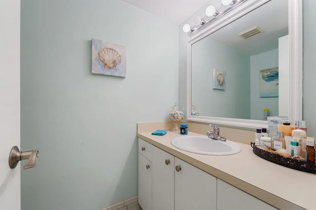 Photo of Unit C1 at 322 Pine Ridge Circle