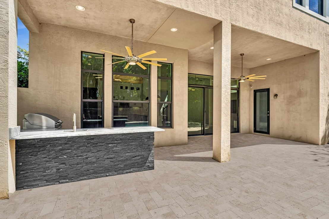 Photo of 16891 Pavilion Way
