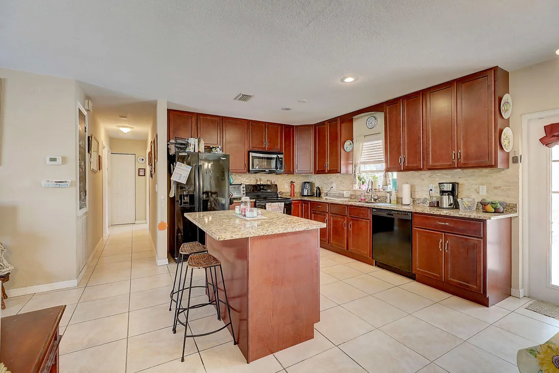 Photo of 5906 Cassia Drive