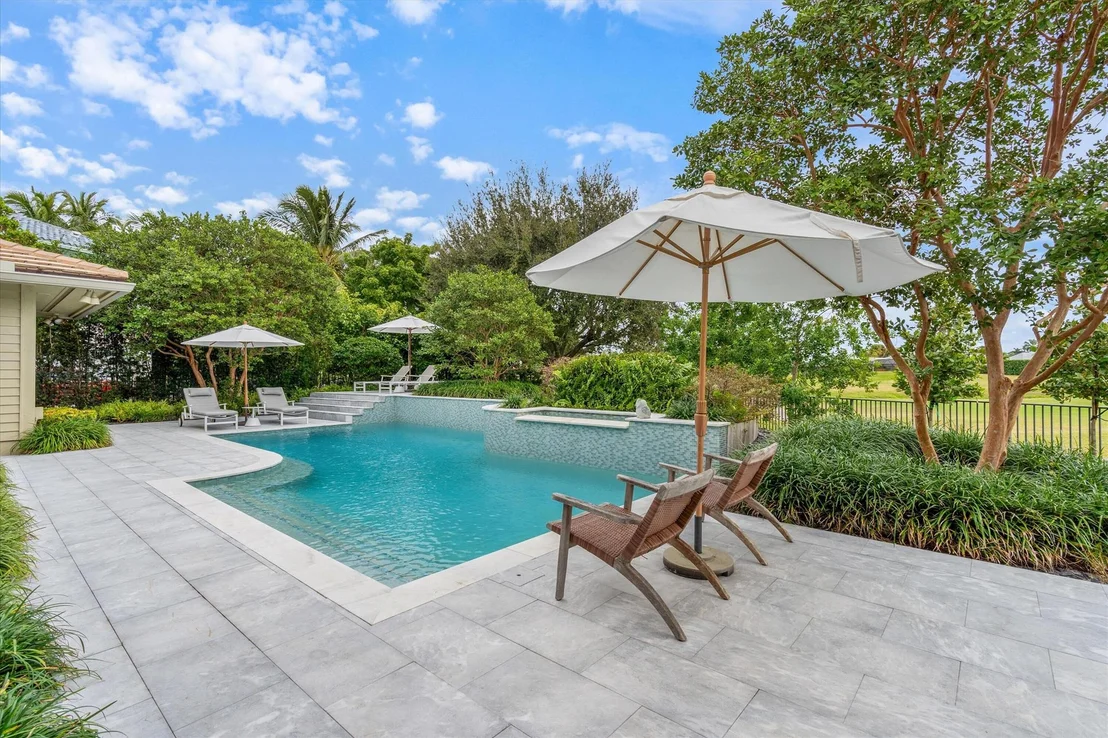 Photo of 121 Turnberry Drive