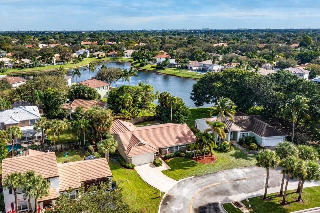 Photo of 4060 Sabal Lakes Road