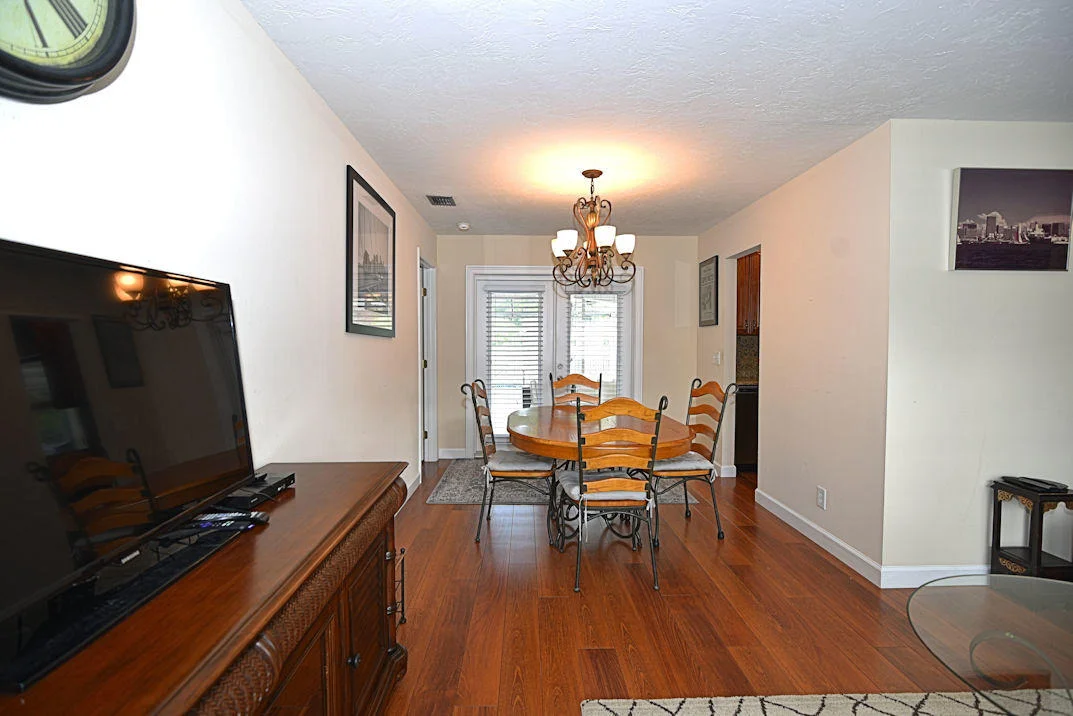 Photo of 609 Oak Terrace