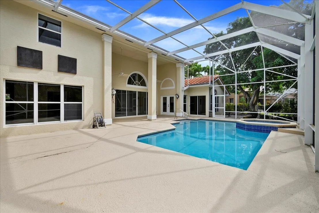 Photo of 140 Victorian Lane