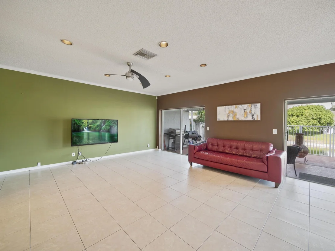 Photo of 10837 Palm Spring Drive